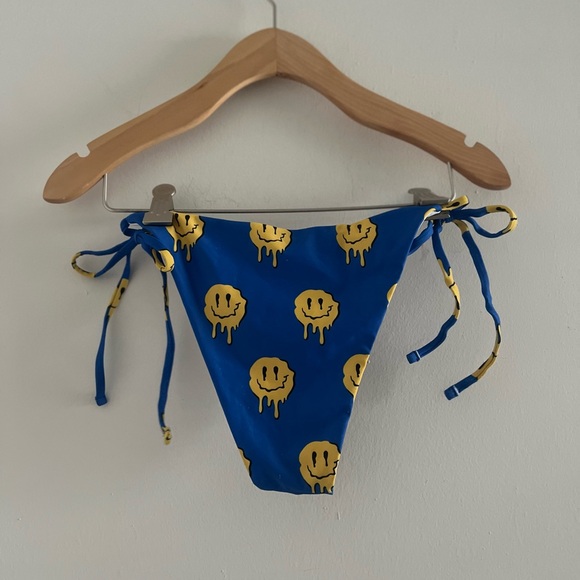 Melting Smileys Bikini Sz XS - Picture 3 of 5